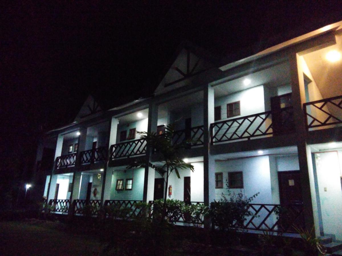 Crystal Paradise Resort Spa & Winery Narra Luaran gambar