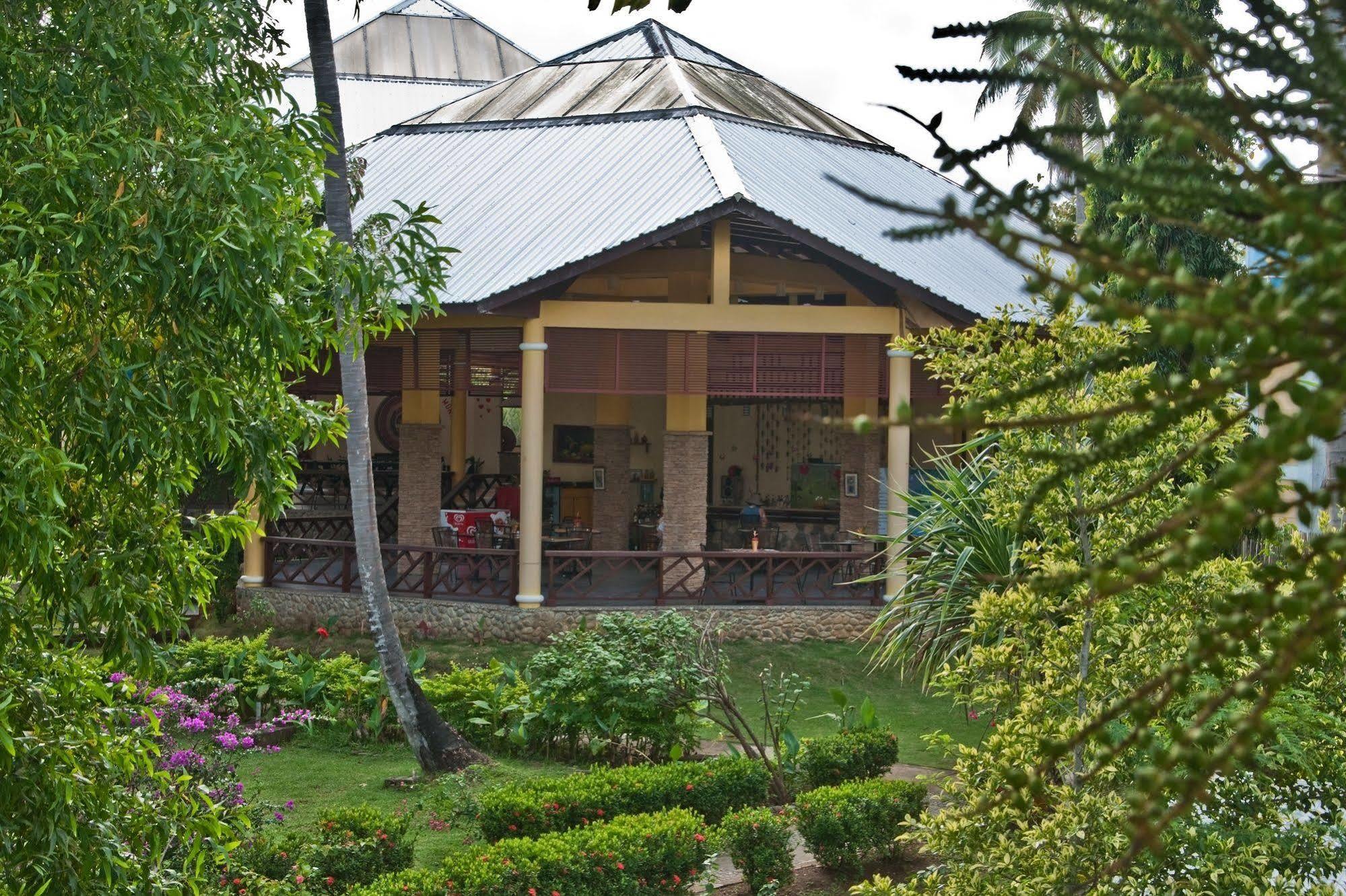 Crystal Paradise Resort Spa & Winery Narra Luaran gambar