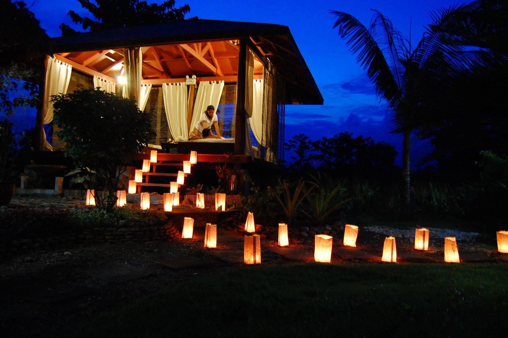 Crystal Paradise Resort Spa & Winery Narra Luaran gambar